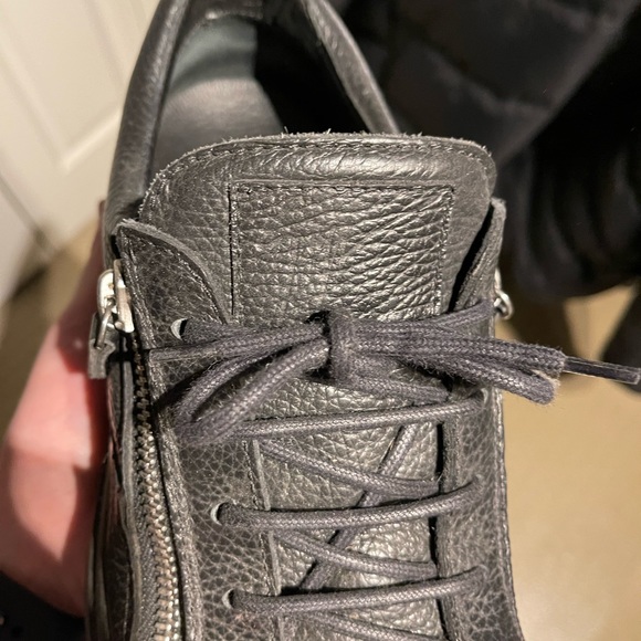 Giuseppe Zanotti - Picture 2 of 3